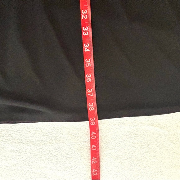 NWT Maggy London Black Plunge Neck Ruffled Sleeveless Mini Cocktail Dress (10) - Picture 12 of 14